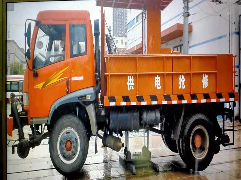 公鐵兩用架線作業(yè)車(chē)